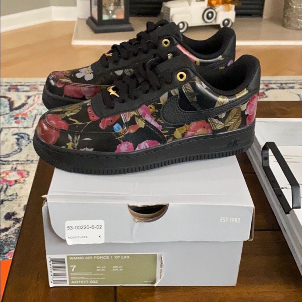 Nike Air Force 1 ‘07 LXX